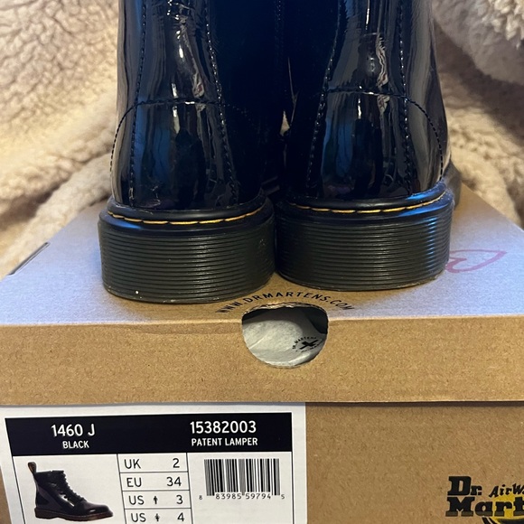 Girls black patent Dr Martens - Picture 4 of 5